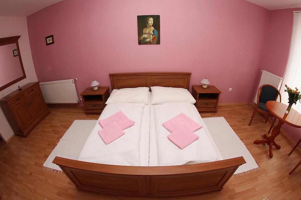 Milotin Hotell Zuberec Rum bild